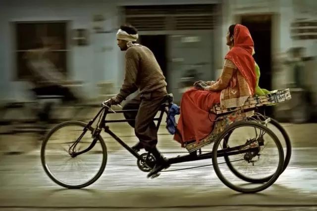 动静结合的移动追焦摄影作品