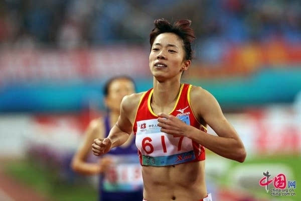 女子1500米肯尼亚选手夺冠 两中国选手创最佳