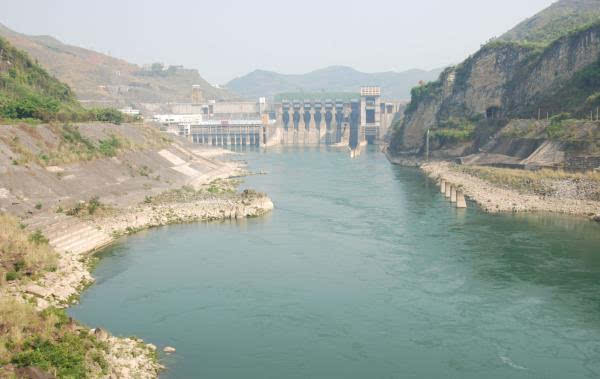 河池大化水电站图片