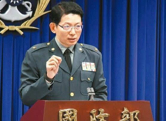 据台湾联合新闻网5月15日报道,台国防部发言人罗绍和当天突然在其