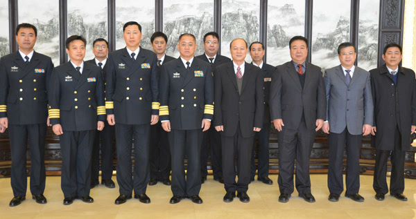 海军原参谋长助理胡中明少将调任海军副参谋长