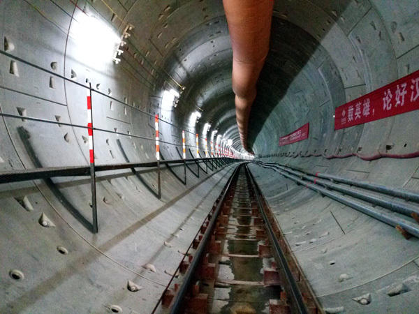 中国水电四局承建的武汉地铁11号线2标段首个盾构区间隧道顺利贯通