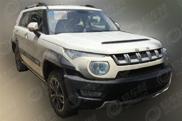 北京汽車bj20為全新緊湊級suv,前臉分體式大燈造型頗有jeep自由光頭燈