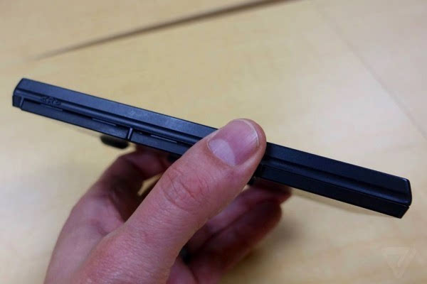 谷歌最新Ara模块化手机图赏：纯黑色机身