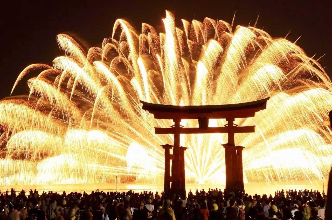 日本烟火祭典图片