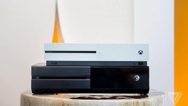 玩家质疑Xbox One S虚假宣传：根本没那么小