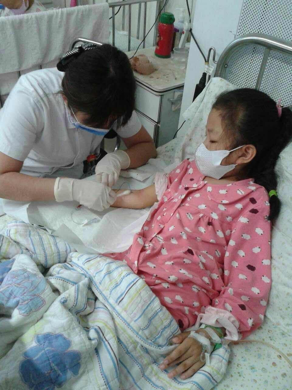 清丰一6岁女孩得白血病住院,孩子希望能够重新看到这个世界!