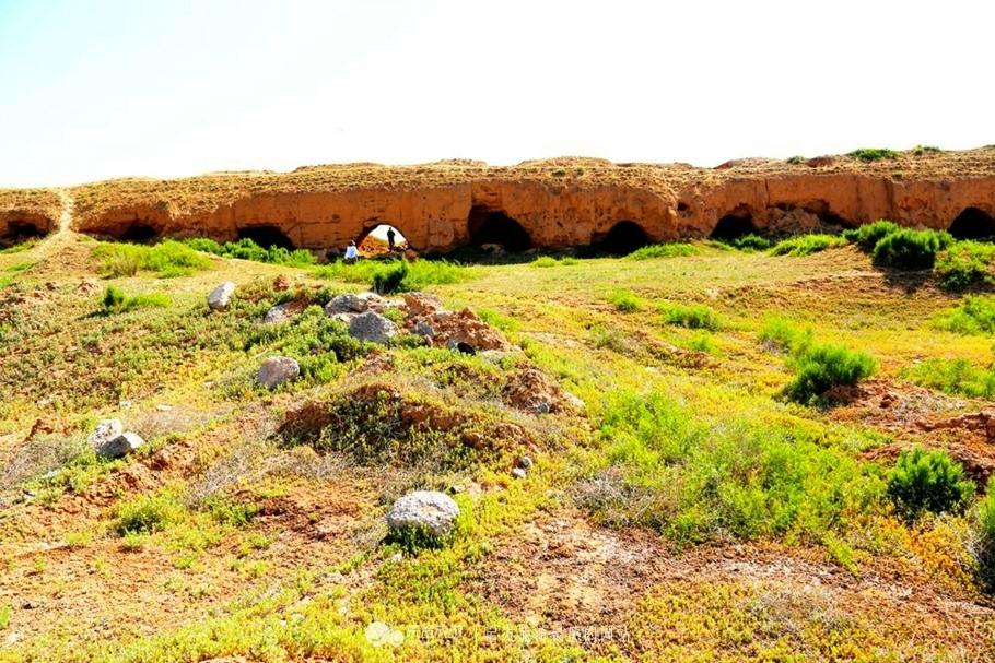 张明弘寻根长城之盐场堡盐场堡,位于陕西省定边县的盐场堡村,虽然距离