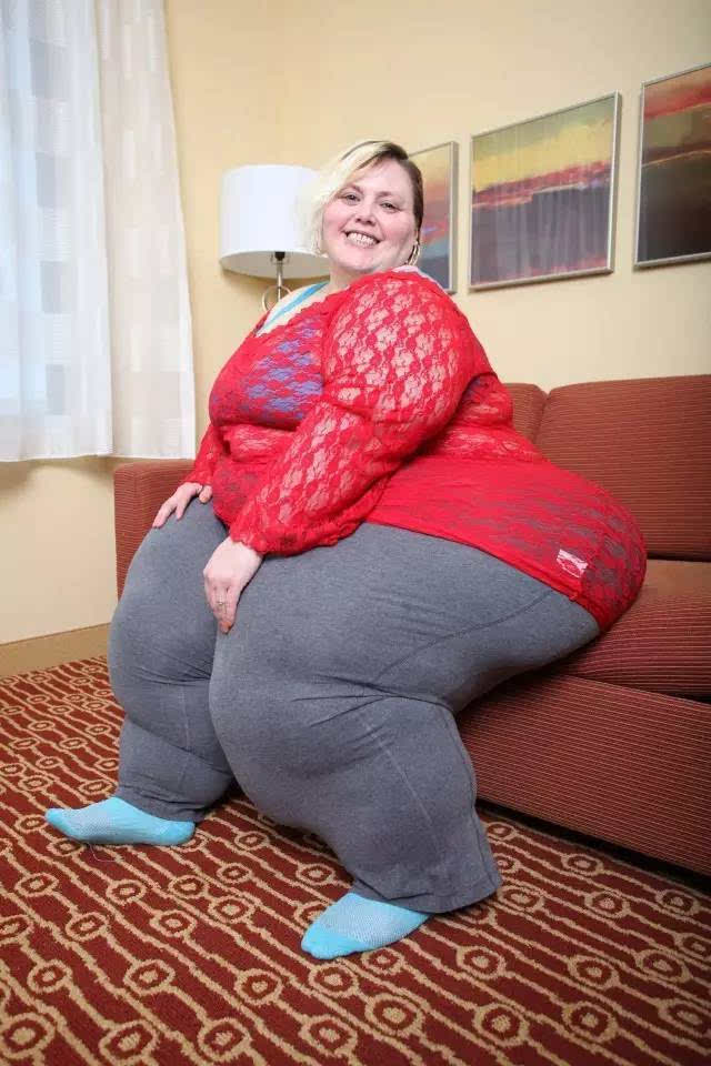 体重222公斤,她拒绝做一个忧桑的胖砸,最后月入过万
