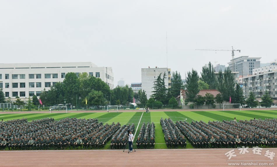 天水师范学院军训图片