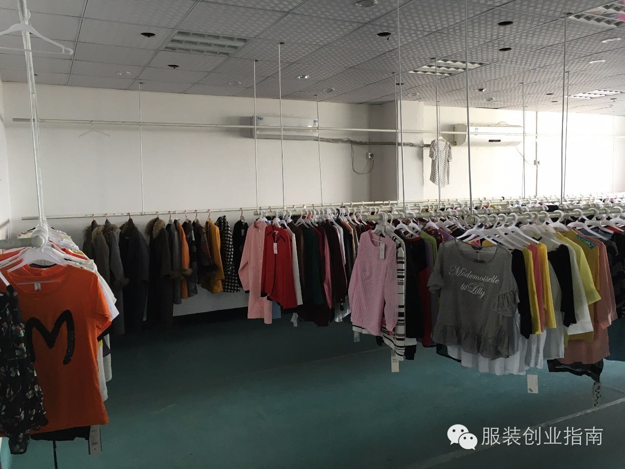 服装档口照片图片