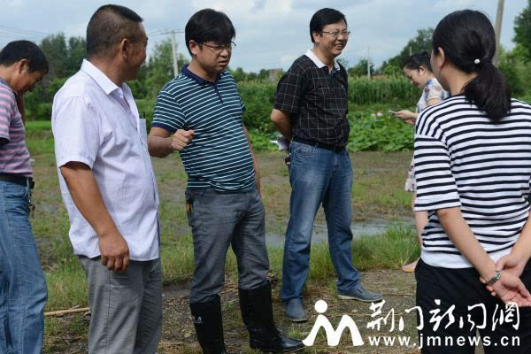 荆门二医李成龙图片