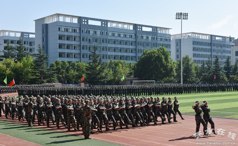 天水师范学院军训图片