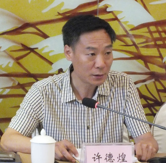 陈文斌副局长作分管业务讲评发言市商务粮食局党组副书记,副局长张善