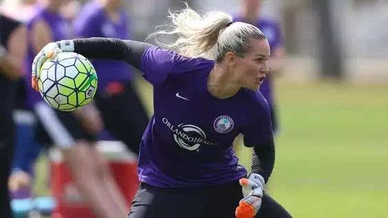 【ashlyn harris