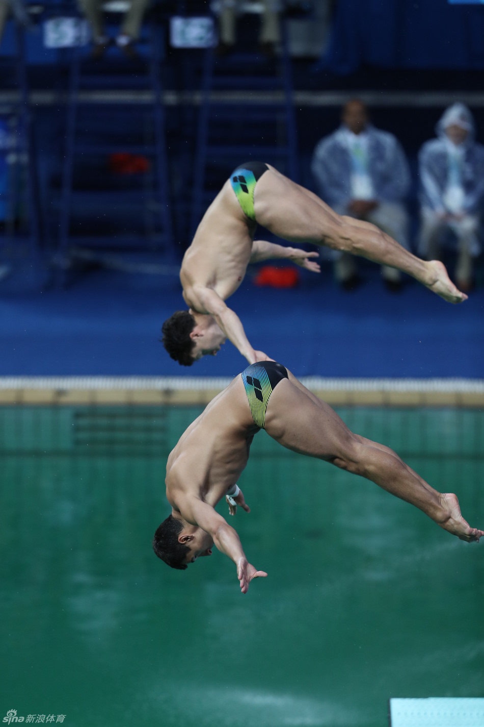 8月11日,里约奥运会男子跳水双人3米板中国队曹缘/秦凯争金