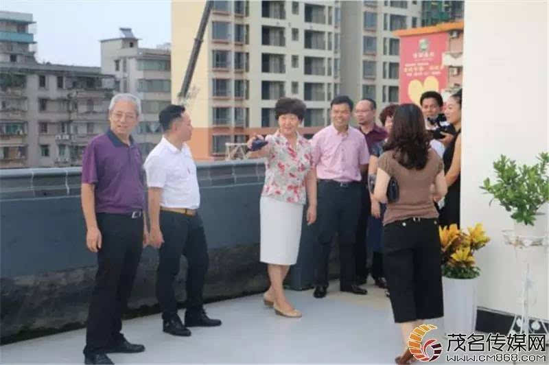 一线见闻市人大常委会副主任潘华带队到茂名市文化产业商会调研