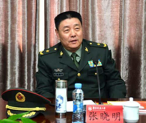 据公开资料显示,张晓明自2014年3月起任江西省军区司令员