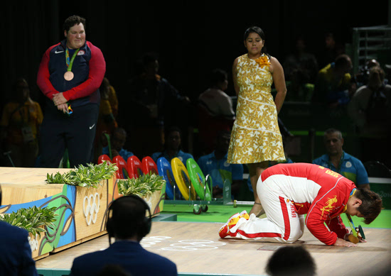 一天前,奥运会女子举重项目75公斤以上级a组决赛,孟苏平抓举130公斤