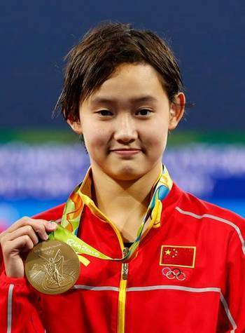 刘蕙瑕,陈若琳跳水双人10米台夺金林跃/陈艾森男子双人十米台夺金