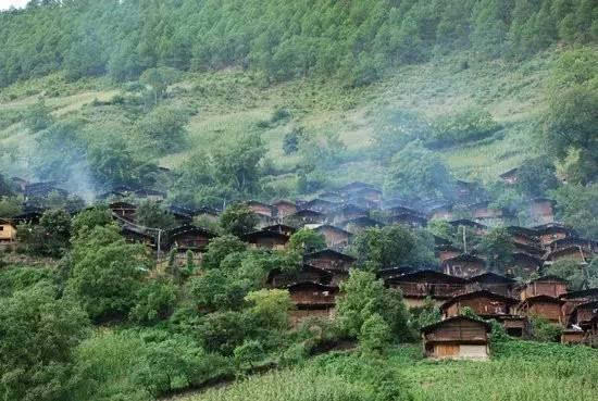 牧场千湖山哈巴雪山纳帕海自然保护区茨中村雨崩村梅里雪山黑河老坡坝