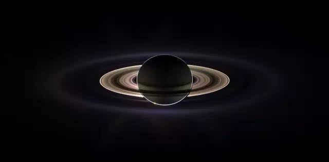 地球上看土星图片