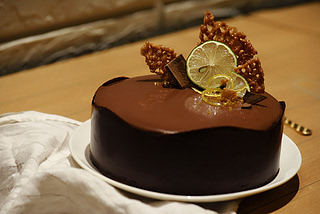 新良首届烘焙大赛#巧克力柠檬蛋糕