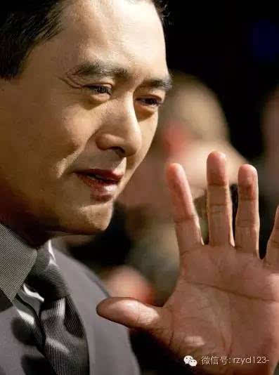 男儿断掌千金两,章子怡和周润发的手相都是断掌!