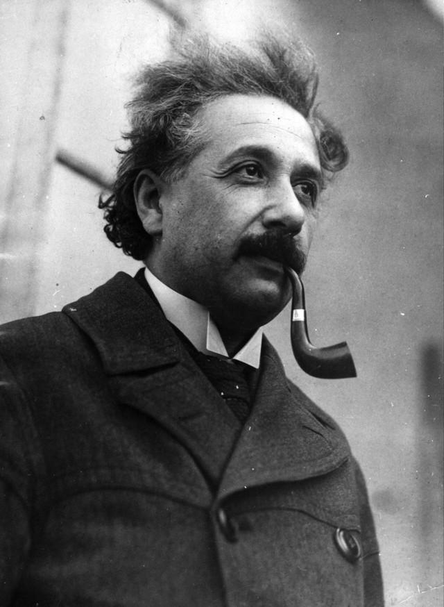 爱因斯坦是哪国人啊图片