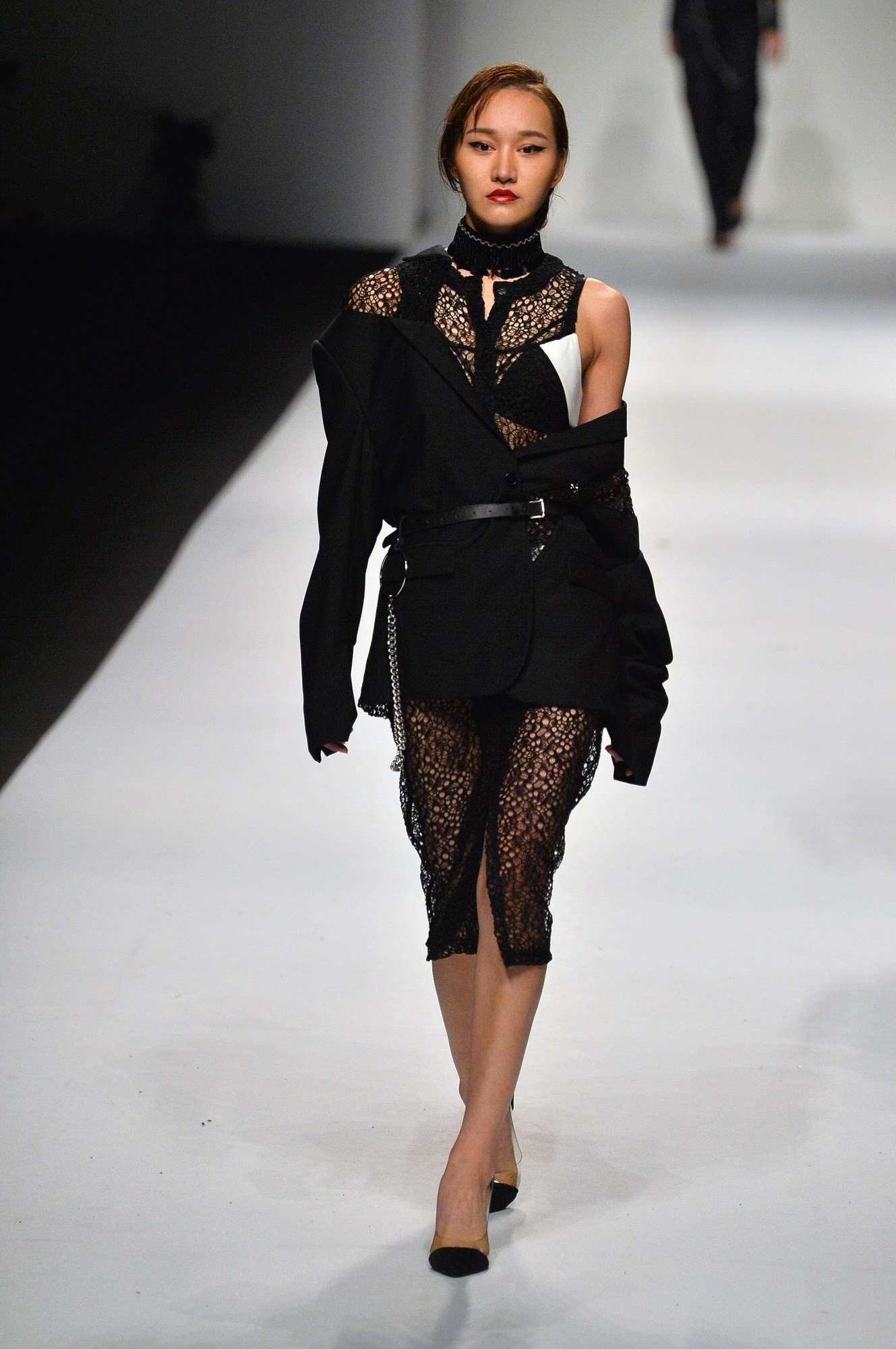 李海亮女装新品亮相上海时装周