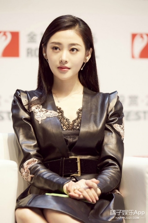 初见惊艳,再见依然,张天爱的时尚之路才真是一路飙升!