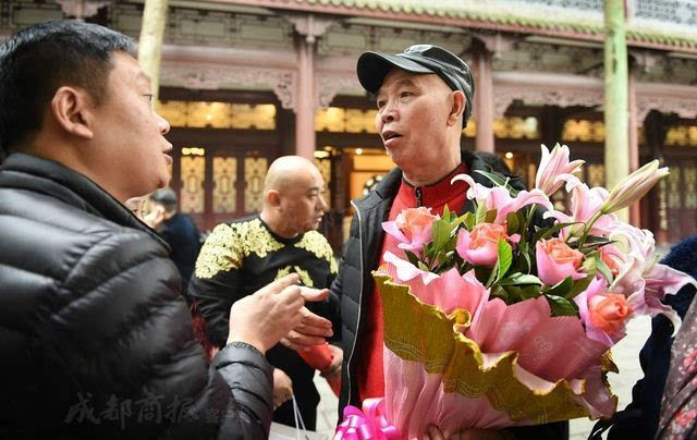 巴蜀男神李伯清生日快乐!