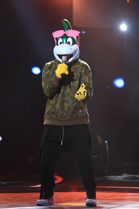 最后一只恐龙江苏卫视《蒙面唱将猜猜猜》已播出八期,两周之后即将