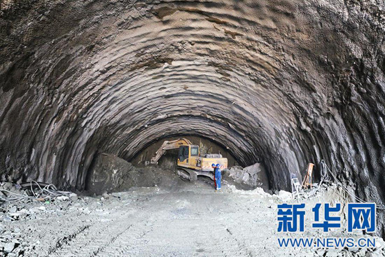 大瑞铁路高黎贡山隧道工程顺利推进