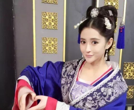 李心艾曾像昆凌现成网红脸 《锦绣未央》里美过唐嫣?(组图)