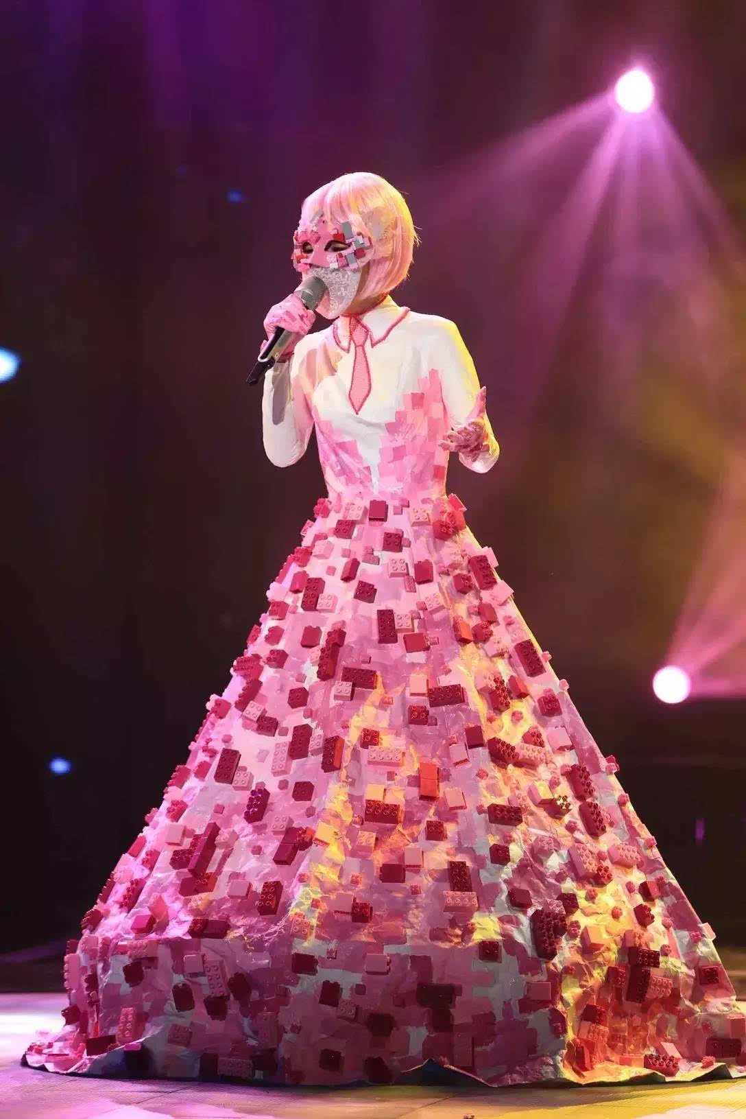 《斯柯达 蒙面唱将猜猜猜》彭佳慧当作家 黄雅莉成手工达人