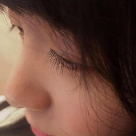 徐娇晒侧脸自拍 可网友的关注点却在…(图)