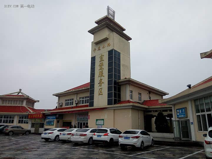 就为了保护脆弱的三元锂电池,每个高速服务区灯 正文 吃完饭,马不