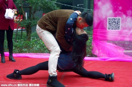 性感激情?紧张刺激?国内流行接吻大赛!