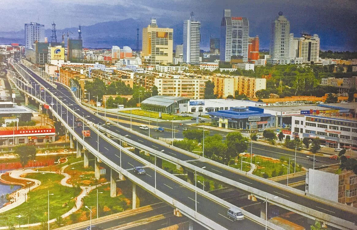 新疆交通变化图片图片