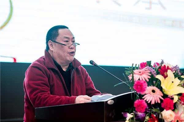 其它 正文 原陕西工艺美术协会副会长刘德林表示,一部中国社会发展史