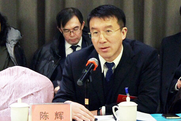 抚顺市人大代表分组审议人大常委会工作报告和两院工作报告