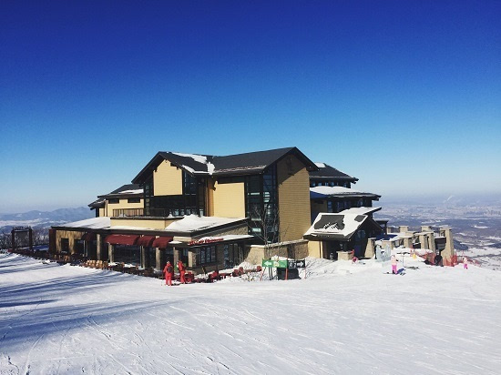 萬科松花湖度假區滑雪場餐廳