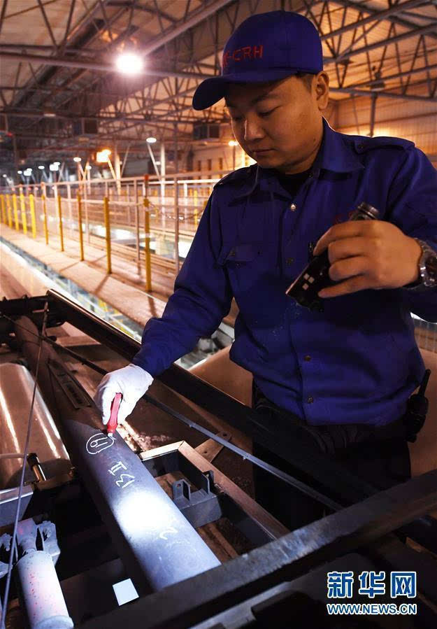 生活 正文 春运期间,北京动车段平均日检修130多列共200多组车,比平时