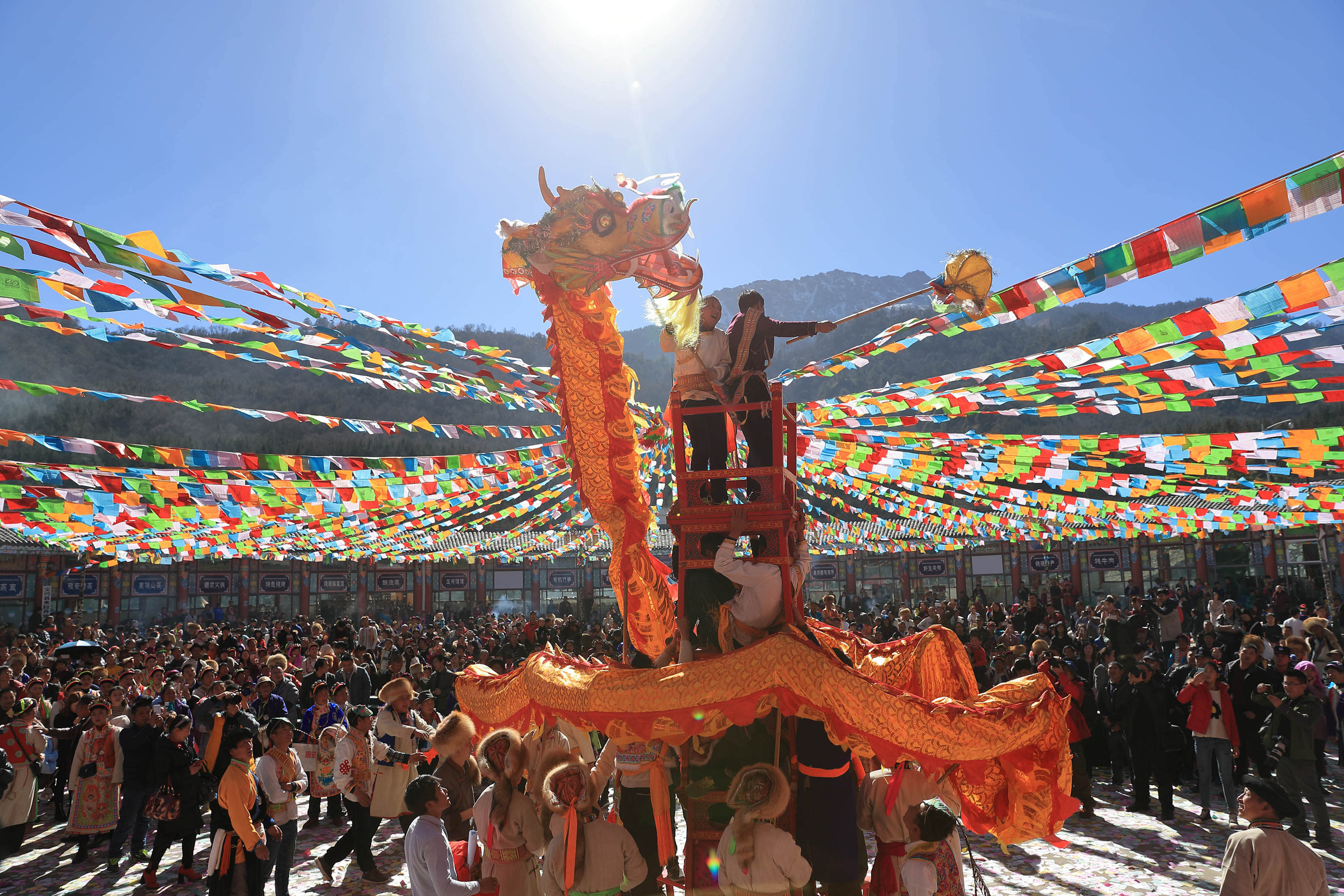 四川宝兴:藏族群众欢度"上九节"