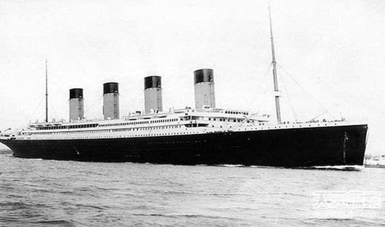1911年的9月20日,奥林匹克号邮轮和英国皇家海军霍克号巡洋舰相撞的
