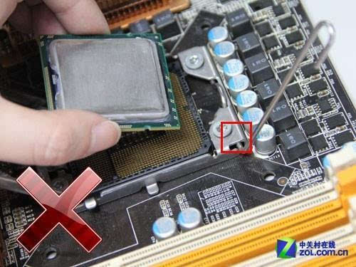 diy裝機寶典:如何安裝cpu/散熱器/電源/跳線?