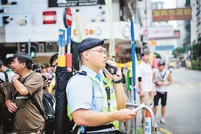 工时长,压力大 香港警察精气神哪里来