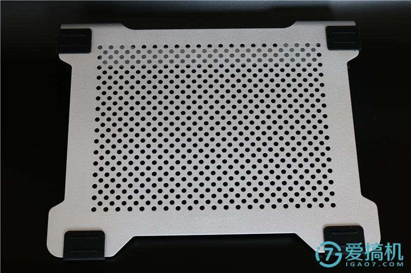 导热孔设计,便易散热