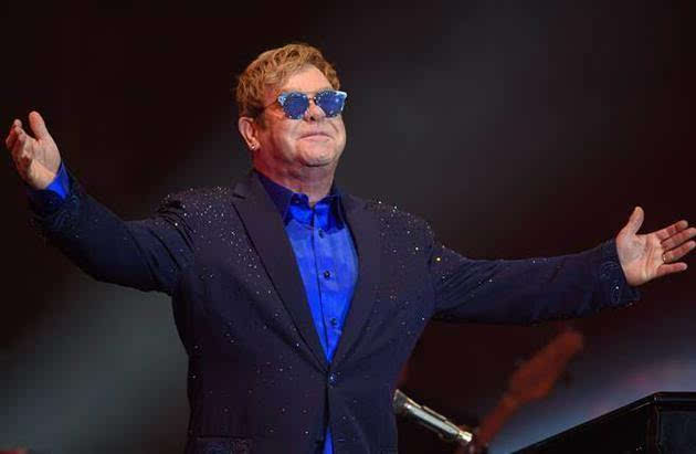 英国70岁歌手感染致命细菌 住院12天逃出鬼门关